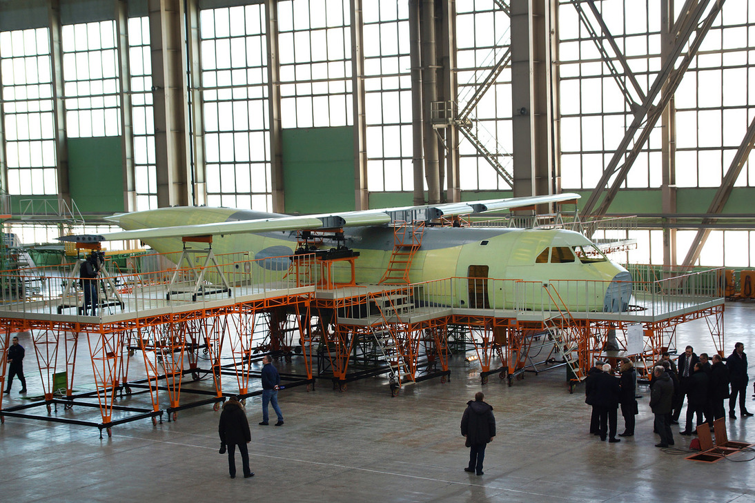 Взлетит позже: в РФ внезапно сорвали сроки первого полёта новейшего Ил-112В
