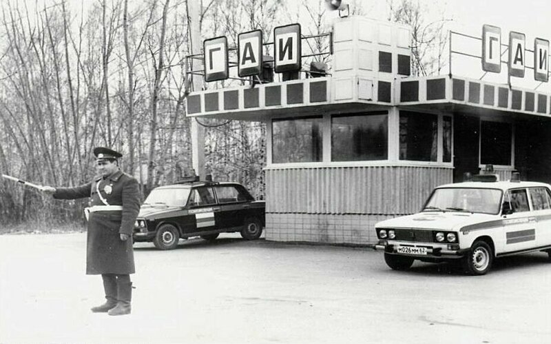 Девяностые в российской провинции Девяностые в российской провинции ретро,СССР