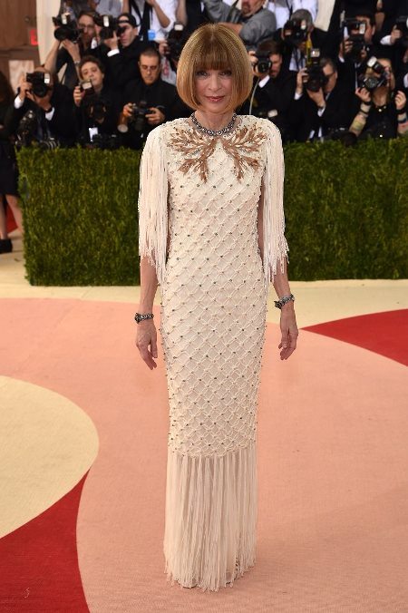 Анна Винтур на Благотворительном балу Met Gala в Нью-Йорке Анна Винтур на Благотворительном балу Met Gala в Нью-Йорке