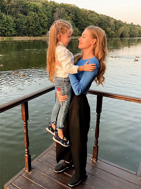 5-летняя дочь Кристины Асмус и Гарика Харламова завела Instagram 5-летняя дочь Кристины Асмус и Гарика Харламова завела Instagram Дети,Дети знаменитостей