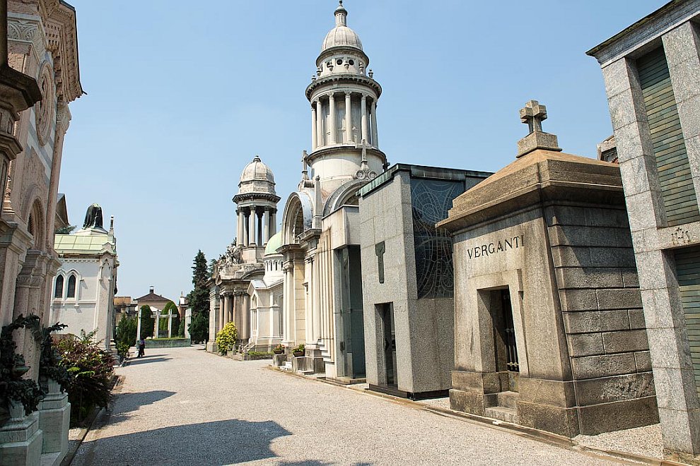 Прогулка по одному из самых красивых кладбищ в Европе Прогулка по одному из самых красивых кладбищ в Европе Европа