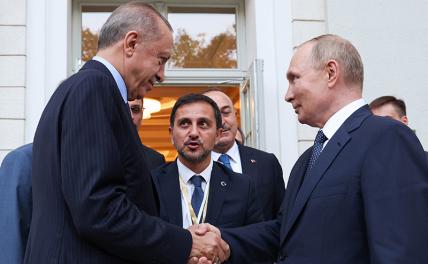 На фото: президент РФ Владимир Путин и президент Турции Реджеп Тайип Эрдоган (справа налево)