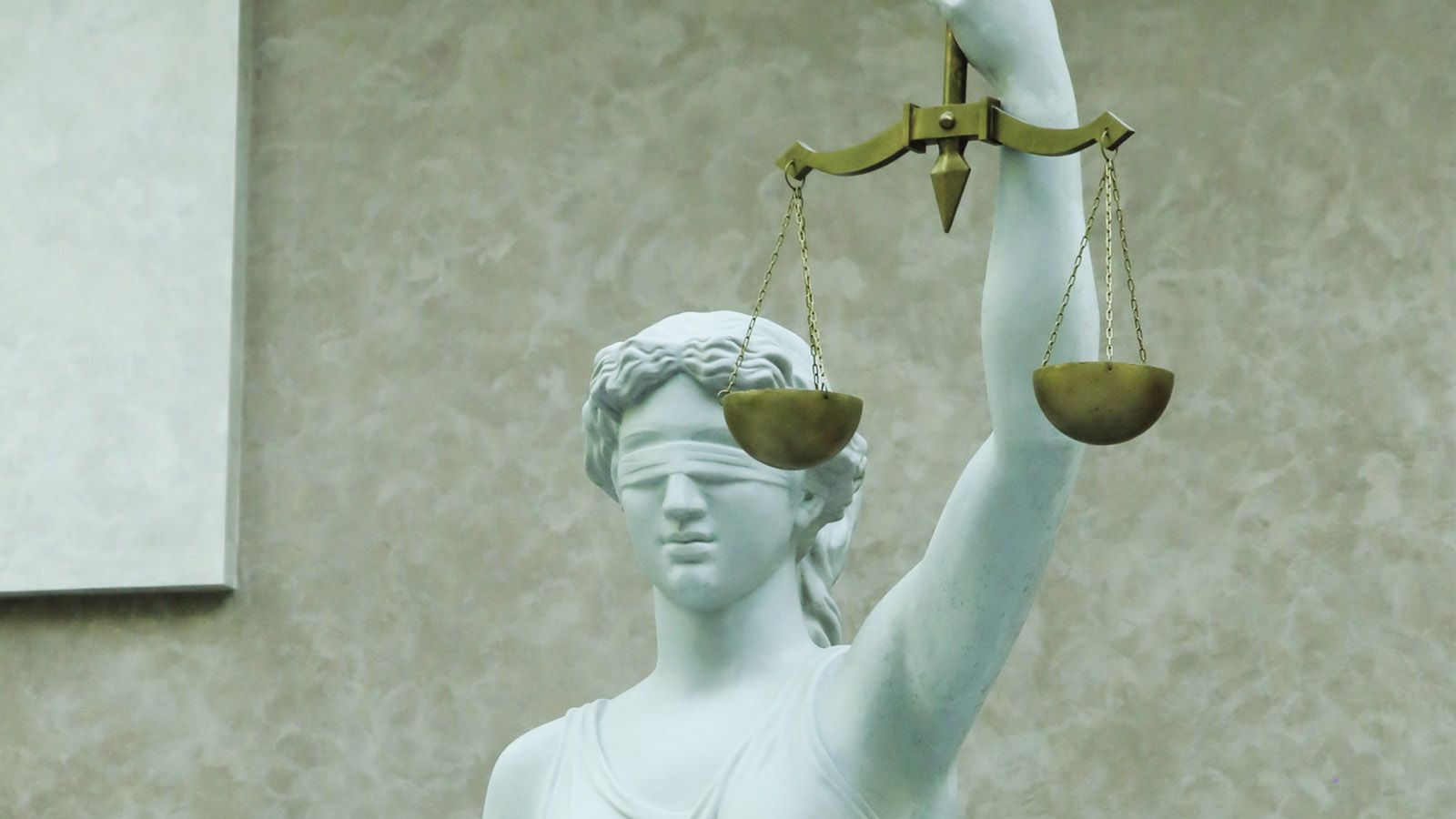 Следствие закрыло дело об убийстве актером Болдуином оператора на съемках «Раста»