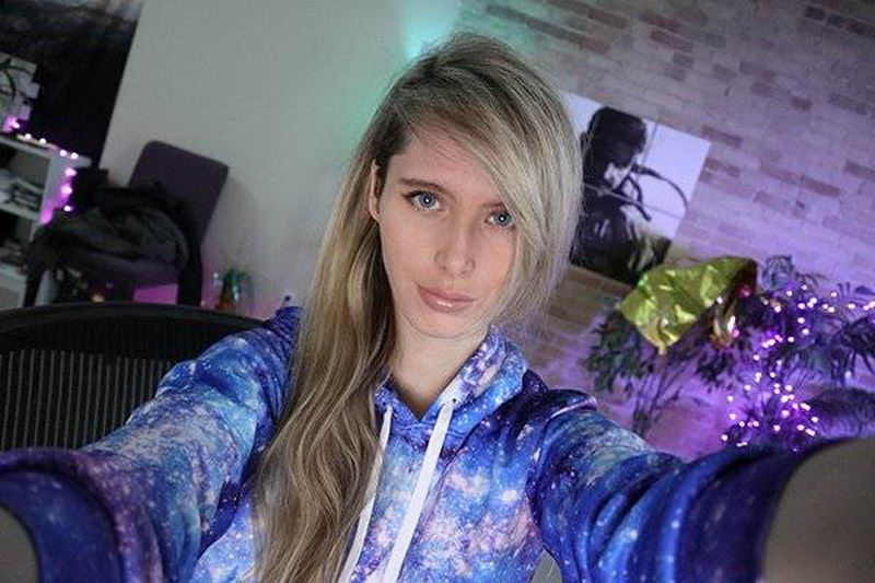 Blonde Gamer Girl