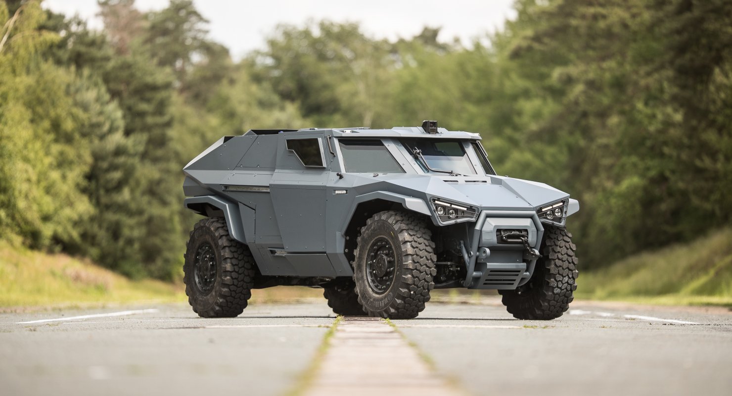 Бронемобиль из Франции — бесшумный и может ездить боком