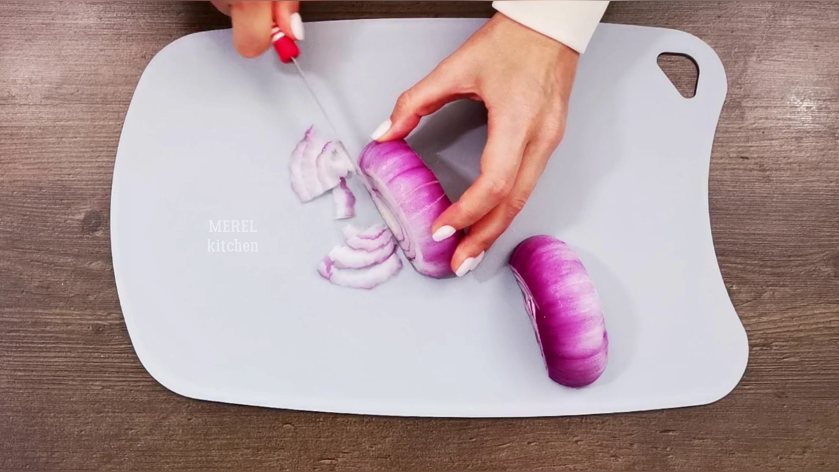 Ну очень вкусный салат! А главное полезный, этот салат для меня просто находка! Я на таком салате к лету скинула 7 килограмм за 3 недели!-7