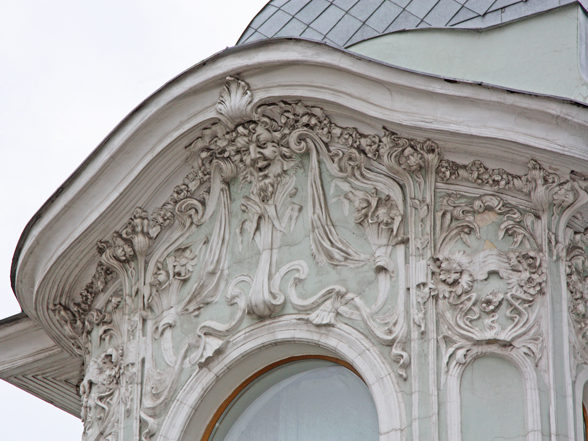 реставрация карнизов на фасаде