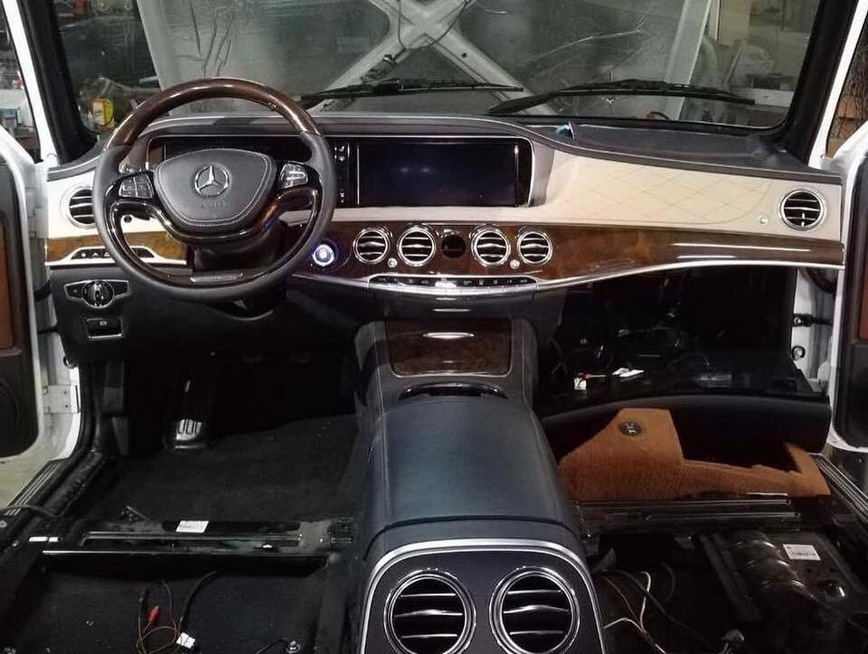 Абсурдный тюнинг нивы Lada 4x4 urban с салоном от mercedes-benz s-класса автомобили,автомобиль,автоновости,история,машины,ремонт,Россия,тюнинг