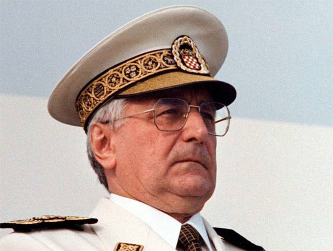 На руинах Югославии. Чужие наследники Тито На руинах Югославии. Чужие наследники Тито Хорватии, Югославии, Боснии, Туджман, Герцеговины, Изетбегович, власти, Франьо, после, только, Хорватия, Туджмана, годов, Сараево, Загребе, сербов, маршала, таких, данным, Ладен
