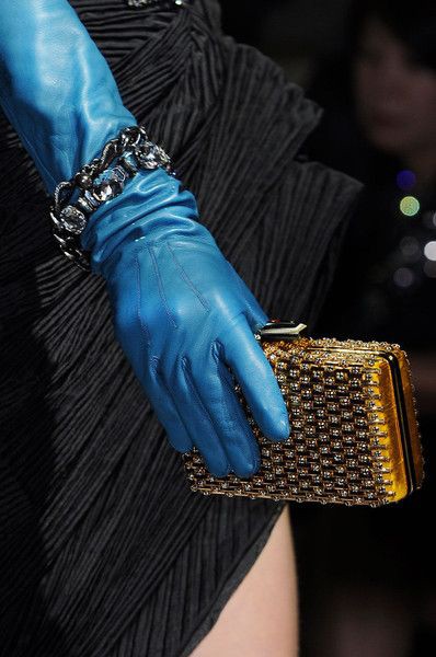 Лайковые перчатки: модели, фасоны, расцветки аксессуары