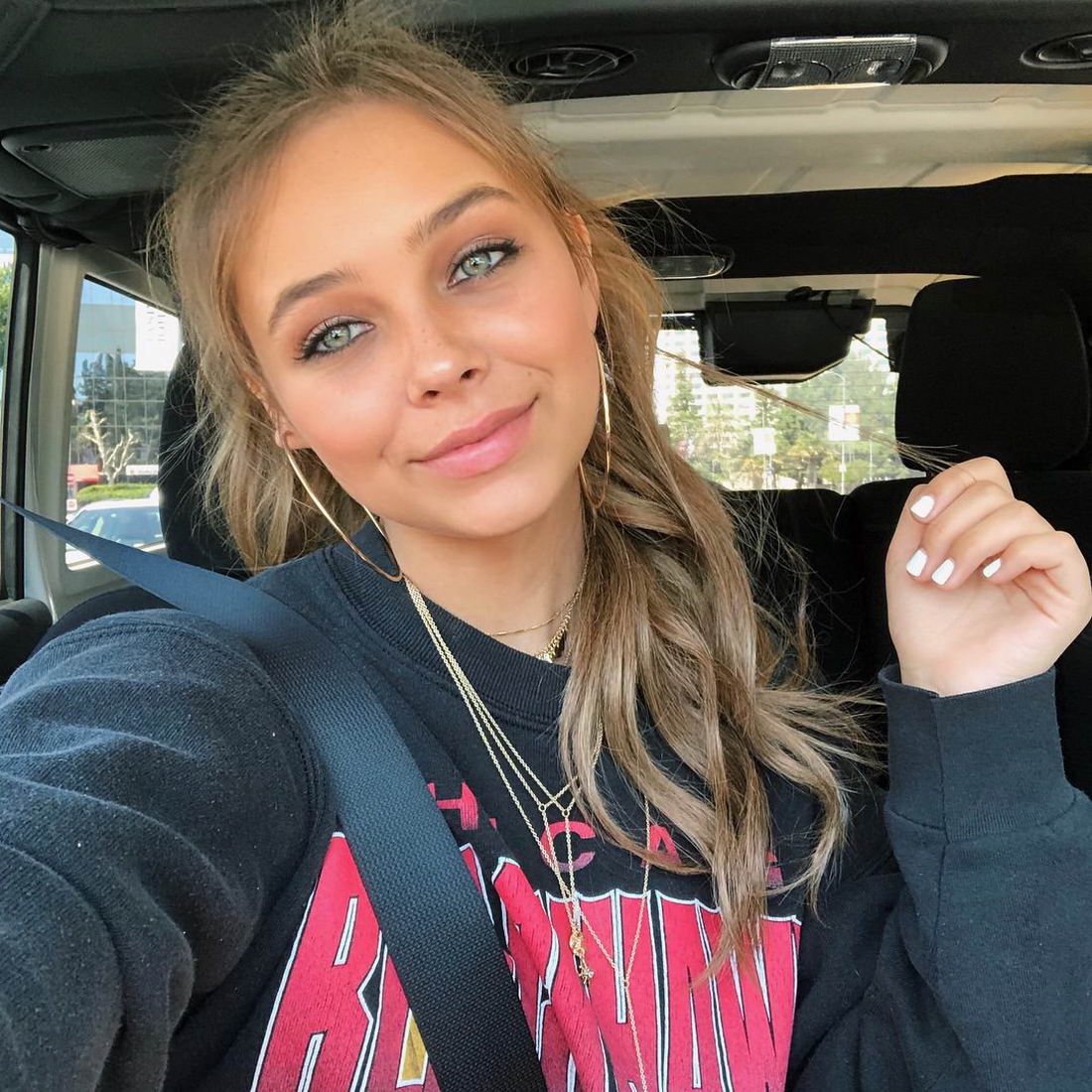 Pretty сайт. Adison Justis Инстаграмм. Женщина селфи. Pretty Ladies. Selfies Ladies.