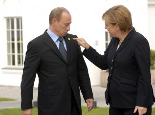 И снова зрада, фрау Меркель собралась ехать в Москву к Путину