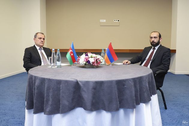 Встреча главы МИД Армении Арарата Мирзояна и главы МИД Азербайджана Джейхуна Байрамова в Тбилиси