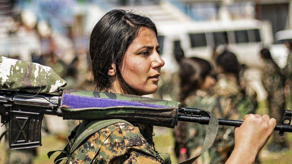 Курди перевод. Диярбакыр курды. Курды Амари. Сирийские курды. Курдские девушки.