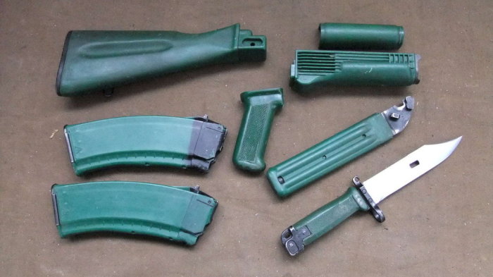 Для чего на «Ижмаше» делали зеленые автоматы Калашникова... оружие