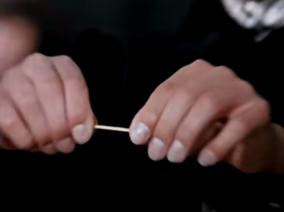 Дети-монстры в советском кино. Волшебник из «Тайны железной двери», и мальчишка его сыгравший Дети-монстры в советском кино. Волшебник из «Тайны железной двери», и мальчишка его сыгравший