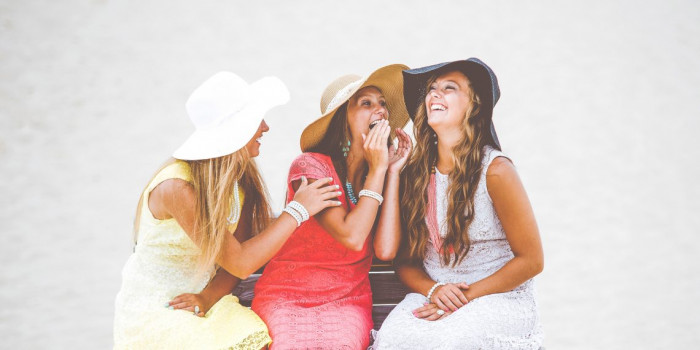 12 психологических трюков, помогающих мгновенно понравиться окружающим