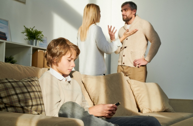 Конфликты супругов в присутствии детей