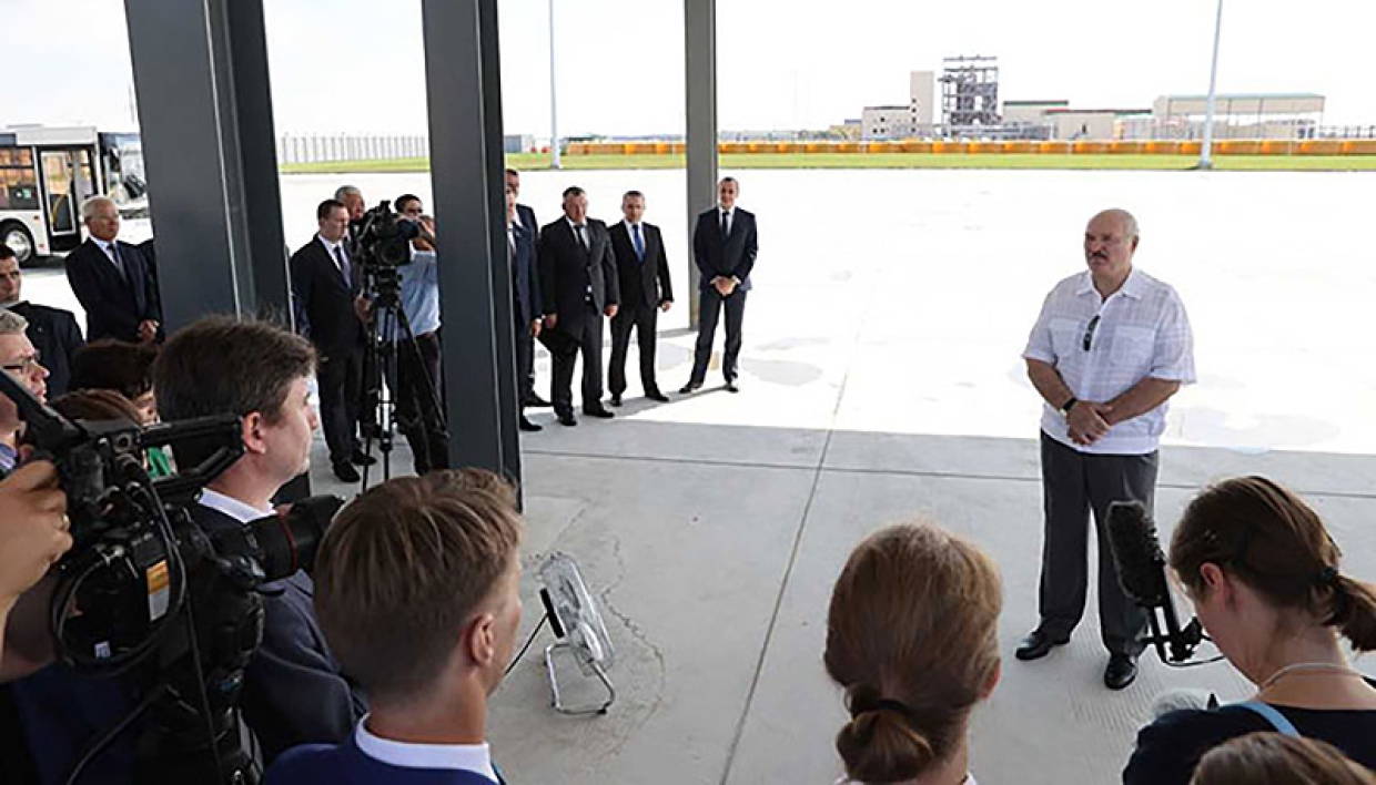 Несмотря на неторопливость интеграционных процессов РФ и РБ, время тут работает на Россию Политика