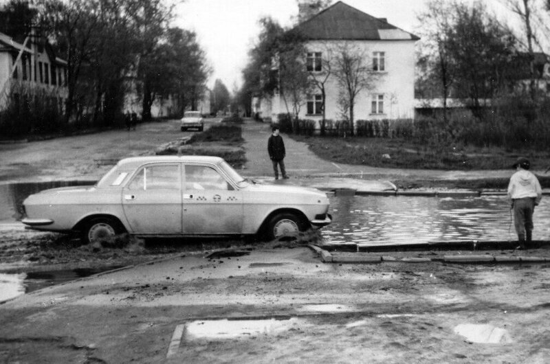 Девяностые в российской провинции Девяностые в российской провинции ретро,СССР