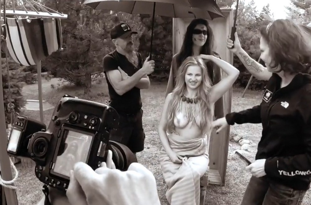 Календарь от польских гробовщиков на 2020 год Календарь от польских гробовщиков на 2020 год фотография