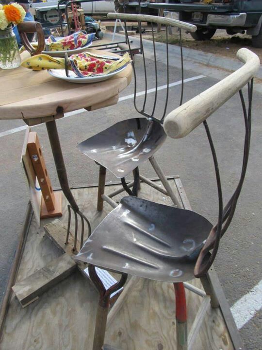 Как выбрать металлические стулья для кухни