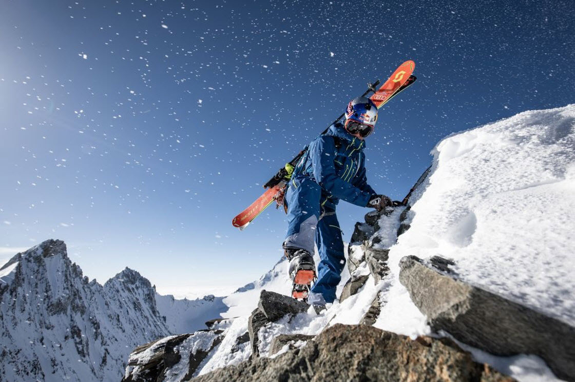 Extreme sport. Экстремальные фото. Ред Булл экстрим. Эверест сноубордист. Лучшие фото экстрим.