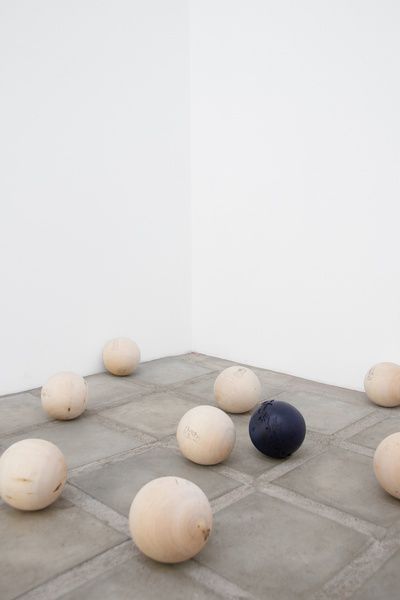 Ирина Иванникова-Давыдова. Серия «Молельщики». 2025