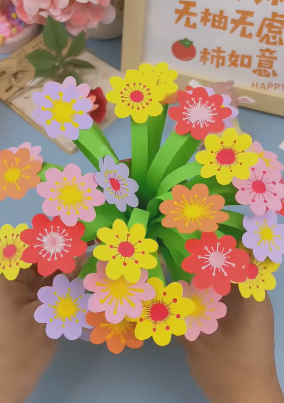 Легкие поделки из цветной бумаги: 10 идей для детей разного возраста бумаги, вырезать, нарисовать, приклеить, сложить, пополам, цвета, мордочку, диаметром, листе, цветной, показано, листа, любого, единорога, красного, глаза, делатьНа, чтобы, затем