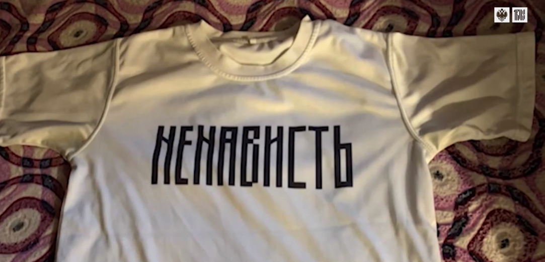 Коктейли Молотова, топоры и ружья: Что толкает детей на преступления Коктейли Молотова, топоры и ружья: Что толкает детей на преступления россия