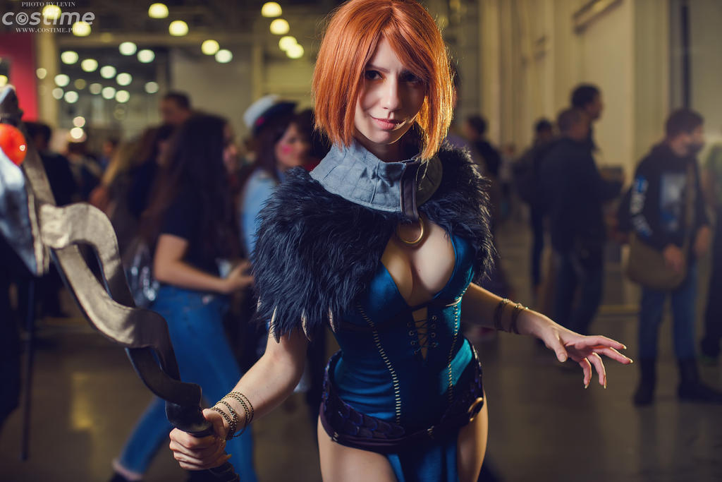 Косплей. Серый Страж - Героиня Ферелдена из Dragon Age: Начало Игры,косплей