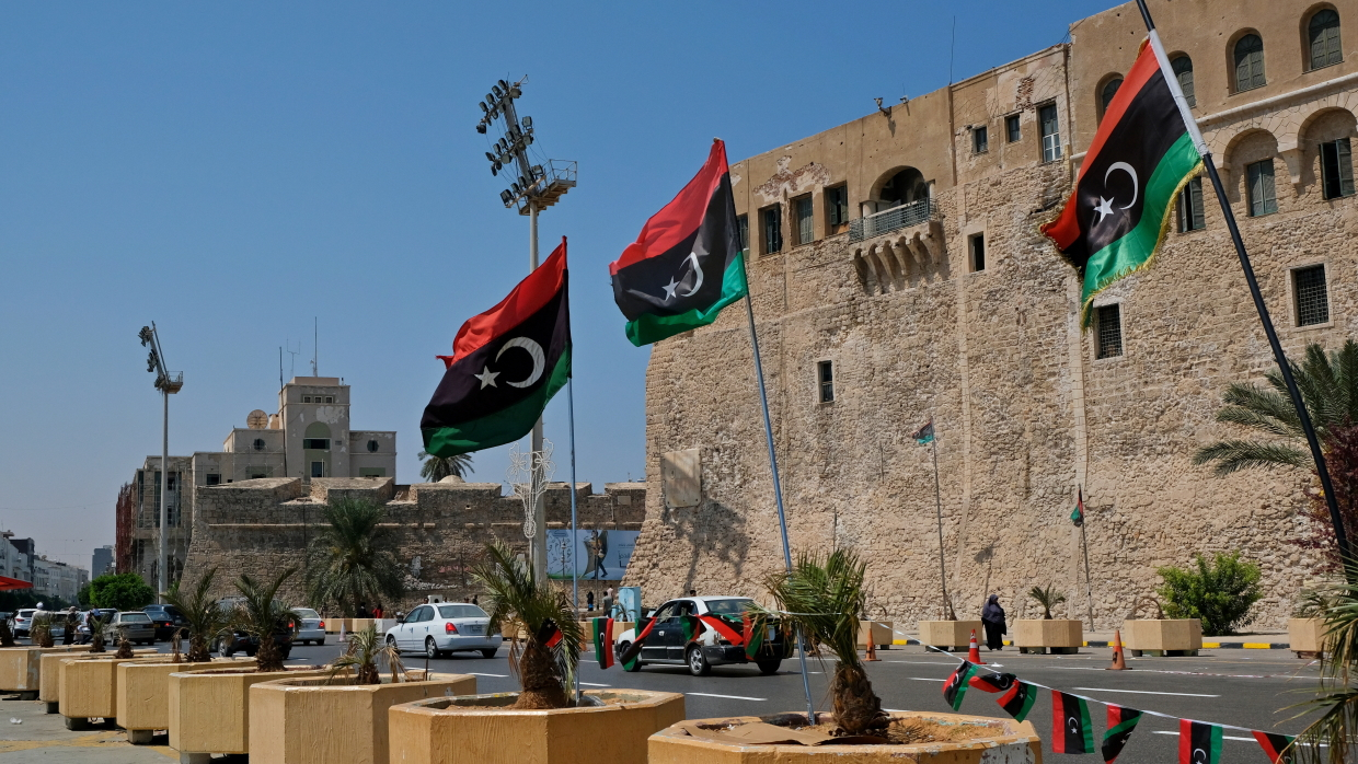 ليبيا ، النتائج في 3 نوفمبر: اتهم صحفي إيطالي جهاز الأمن العام التابع لحكومة الوفاق الوطني الليبية باختطاف المواطنين، ودعا الجيش الوطني الليبي شروط اس