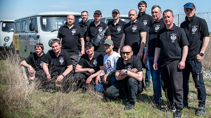 НАЗЛО САНКЦИЯМ И ЗАПАДУ: ЦАРЬГРАД ОТПРАВИЛ КОЛОННУ НА ДОНБАСС россия