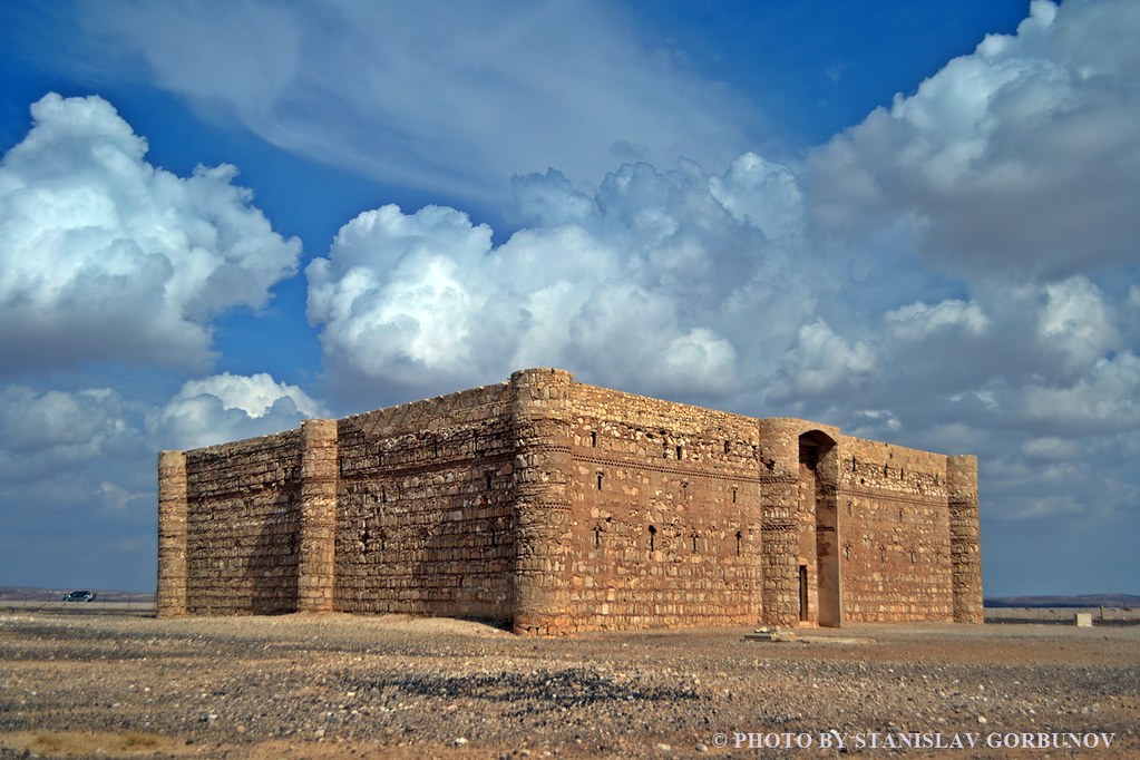 Чудеса в арабской пустыне - английские шпионы, голые бабы и замки из потустороннего мира Чудеса в арабской пустыне - английские шпионы, голые бабы и замки из потустороннего мира арабская пустыня,замки,Иордания,история,путешествие