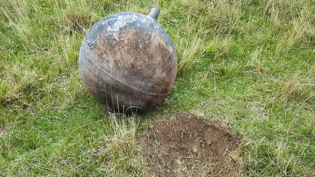 В Перу с неба упал неизвестный шар с русскими буквами 