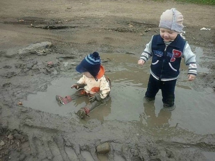 Почему нас никто не победит, кроме нас самих: 17 курьезных снимков из нашей реальной жизни 