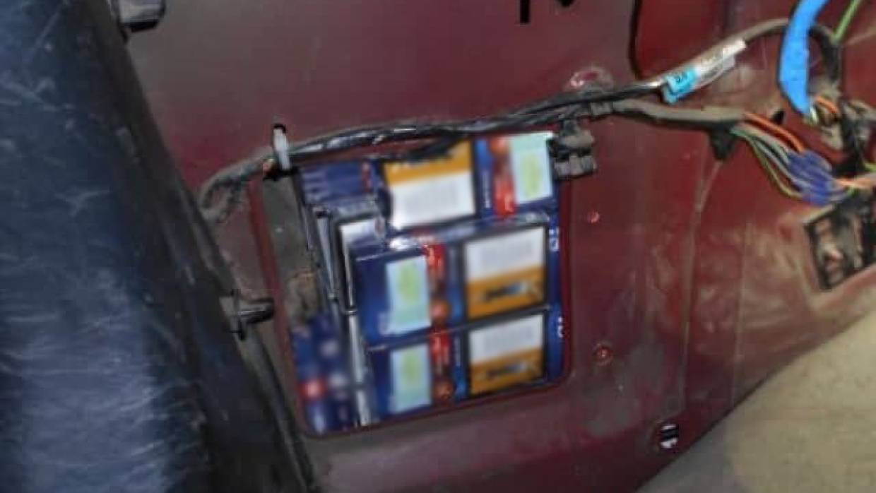 Тайник с 7 тыс. сигарет выявили ростовские таможенники в автомобиле гражданки Украины