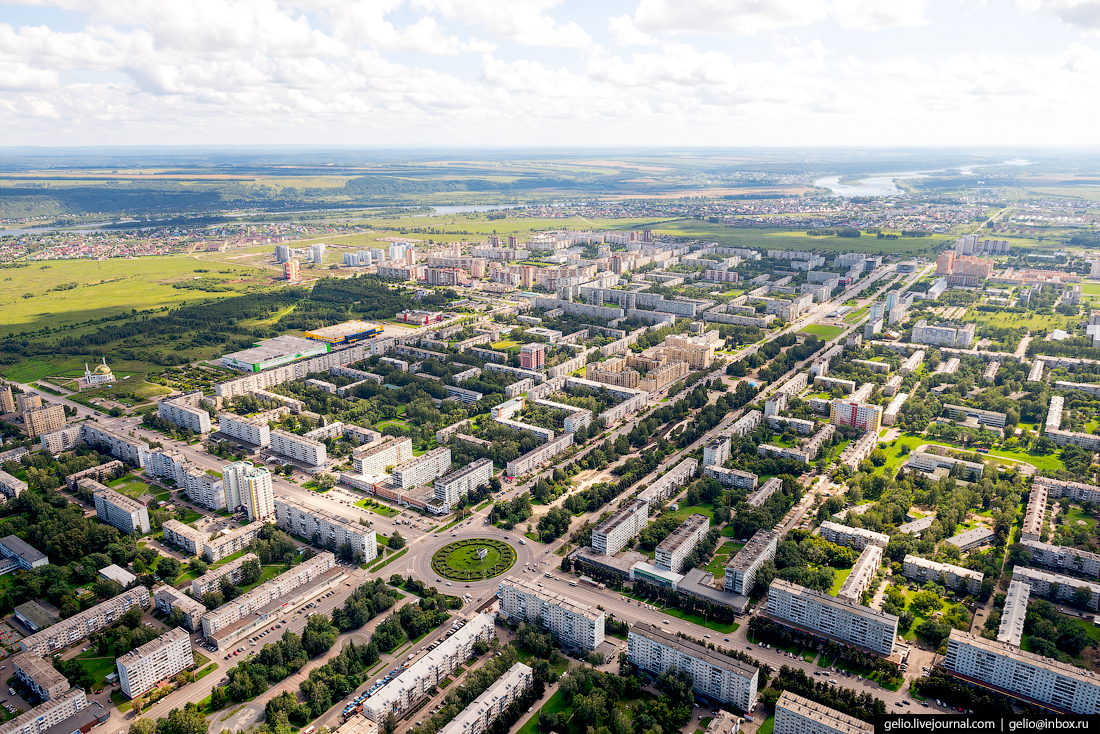 Находится в хорошем районе города