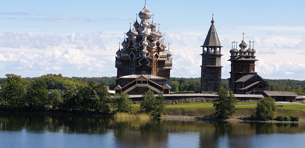 Попали на остров Кижи. Сделали много красивых фотографий попасть, известно, сейчас, острове, деревянного, могут, который, строителямЕдинственная, современным, пращуровРаботали, проблема, перенимать, металлических, остров, всяких, гвоздей, расположен, севере Онежского, всегда, красотой