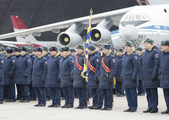 Как служат летчики