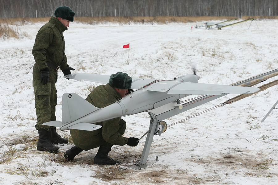 Виктор Алкснис. За неимением беспилотников Россия вооружается китайскими предупреждениями