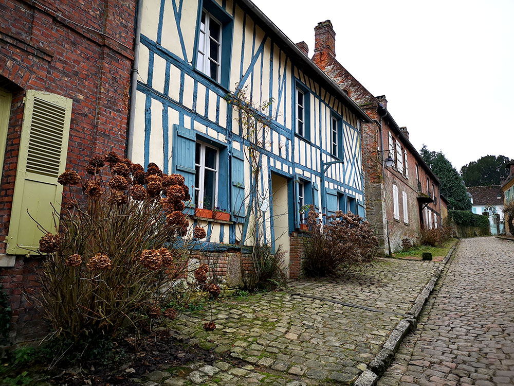 Жерберуа  – деревня роз в Пикардии авиатур