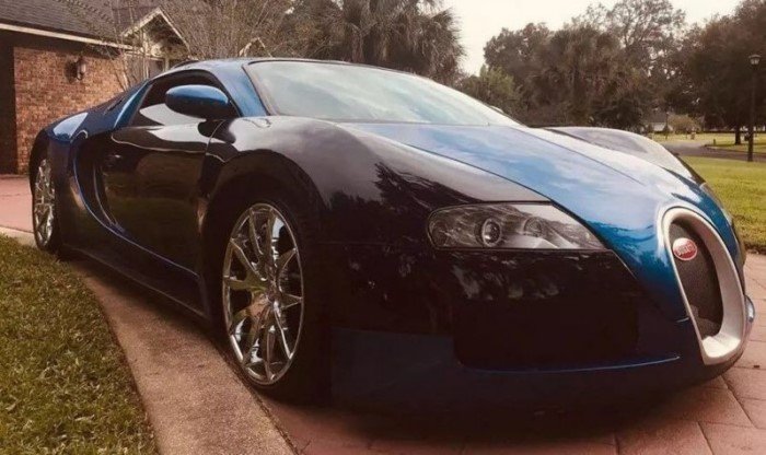 Реплику BUGATTI VEYRON  продают дешевле  оригинала в 20 раз автомобили,машины