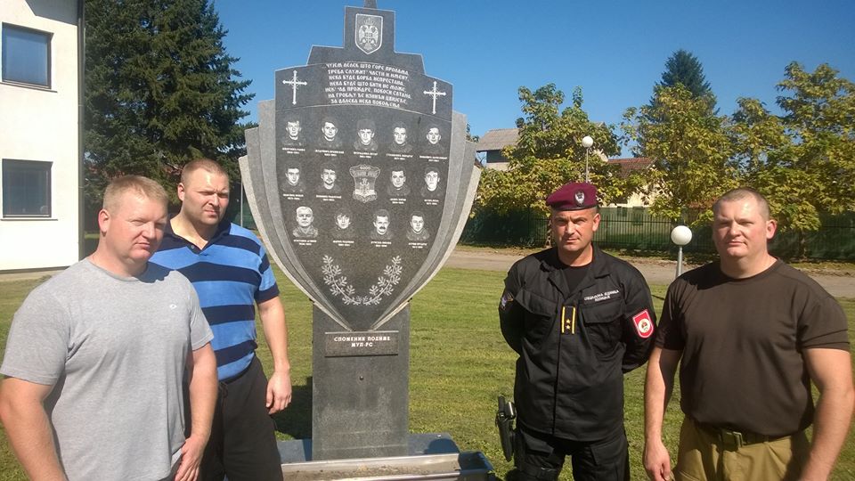 Памятники чвк вагнер фото