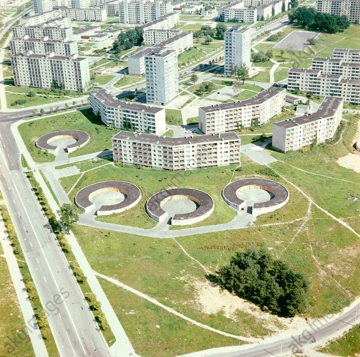1. Панорама Лаздиная (1975 год). Кольца на переднем плане 