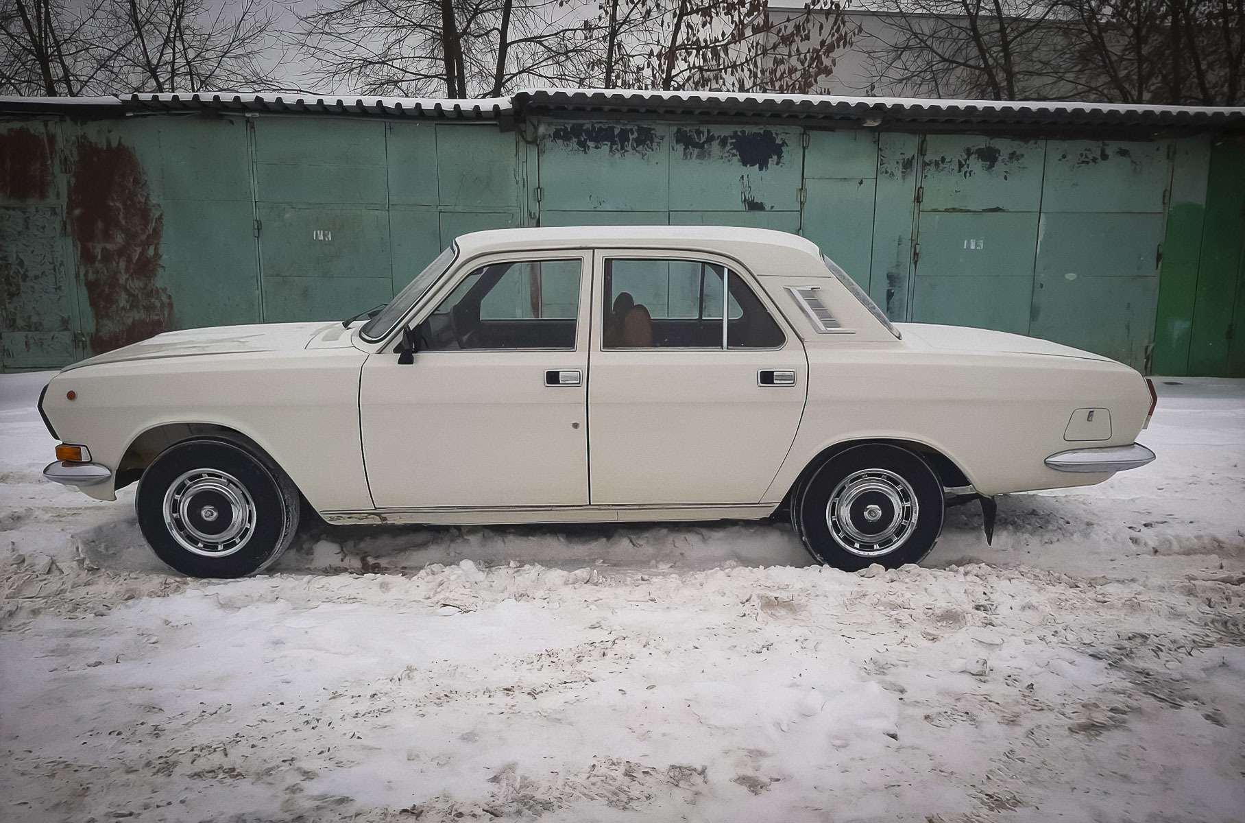 В России забытую на 25 лет в гараже «Волгу» продают по цене топовой Lada Granta В России забытую на 25 лет в гараже «Волгу» продают по цене топовой Lada Granta Новости