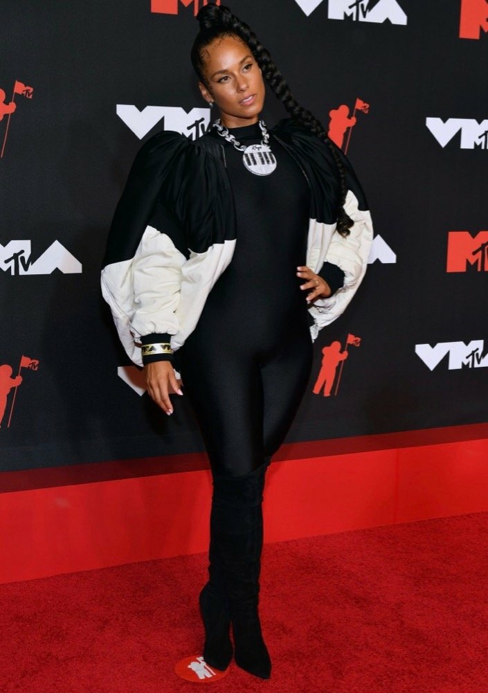7/32 Alicia Keys
in BalenciagaImage: Noam Galai/Getty Images for MTV/ViacomCBS