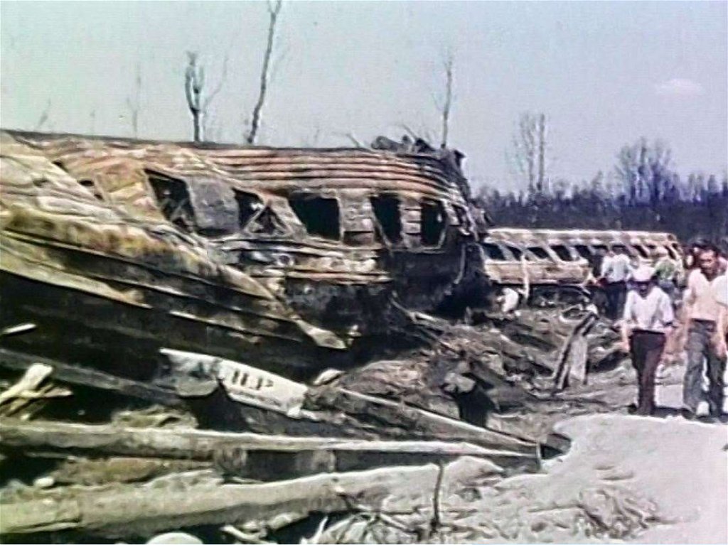 3 июня 1989 год. Катастрофа Улу Теляк 1989. Трагедия 1989 Новосибирск Адлер. ЖД катастрофа Улу Теляк 1989. 1989 Год крушение поезда Адлер.