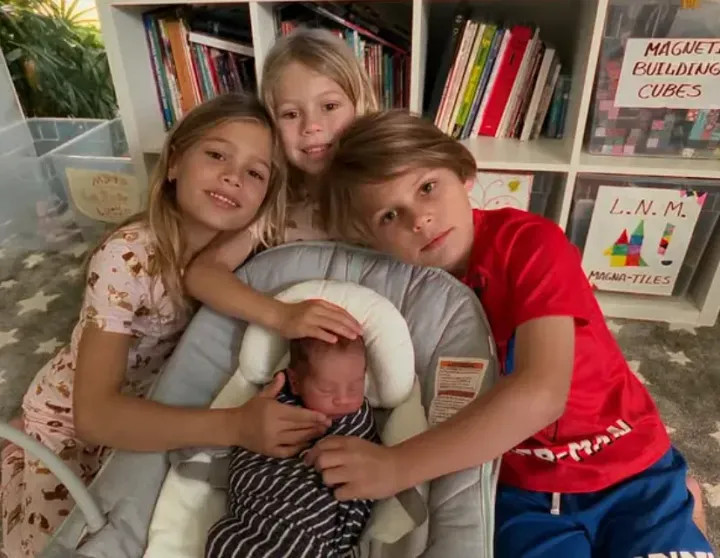 Энрике Иглесиас показал младшего сына от Анны Курниковой Энрике, Курниковой, Иглесиас, видео, младший, Иглесиаса, Ромео, детей, коечто, ИглесиасаОднако, недавно, всётаки, соцсетяхДети, своих, публике, показала, наконецто, Испанский, Марию, Совсем