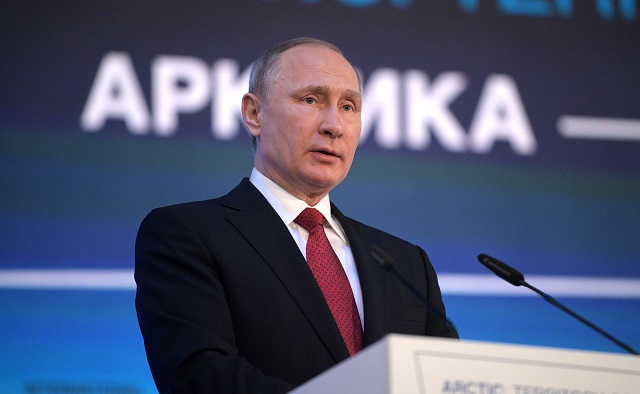 Фото. Владимир Путин открыл Международный арктический форум. © KREMLIN POOL | GLOBALLOOKPRESS.COM